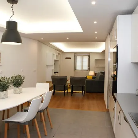 Apartament Yellow Tram Alfama, *